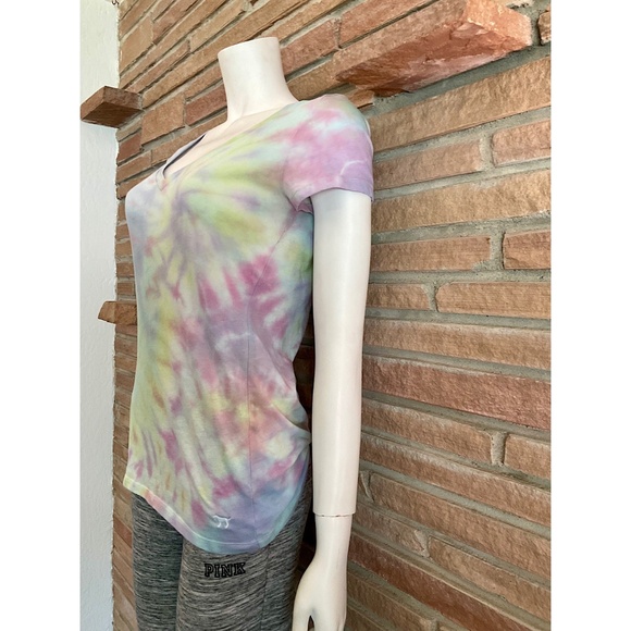 Pink By Victoria’s Secret Tie Dye Tee Shirt Sleep Shirt - Picture 3 of 7